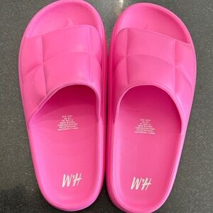 H&M Bright Pink slides